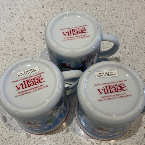 Set of 3 Gourmet Village Kid’s Ceramic Christmas Holiday Mugs - Picture 4 of 7